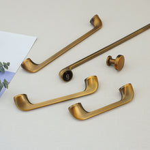 Load image into Gallery viewer, 3.78", 5", 7.55", 10" (96mm) Antique Brass Drawer Handles | Cabinet Knobs, Kitchen Pulls & Dresser Knobs | Furniture & Cabinet Hardware