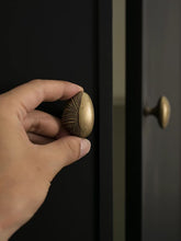 Load image into Gallery viewer, French Vintage Pebble Shape Brass Cabinet Knob, Aged Bronze Designer Drawer Pull, Luxury Furniture Hardware for Wardrobe & Cupboard