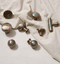 Load image into Gallery viewer, Italian Minimalist Hammered Brass Small Pulls Mid‑Century Retro Bronze Long Handles for Kitchen Wardrobe Drawer Cabinet