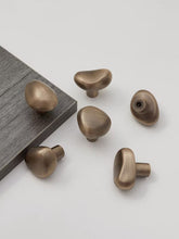 Load image into Gallery viewer, Pebble‑Shaped Creative Brass Drawer Pulls, Antique Bronze Knobs for Kids Room, French Modern Minimalist Cabinet & Wardrobe Handles