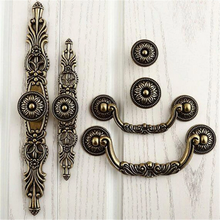 Load image into Gallery viewer, Vintage Rustic Antique Bronze Knobs, Pulls & Handles with Back Plate | Dresser, Drawer, Kitchen Cabinet & Furniture Hardware Decor
