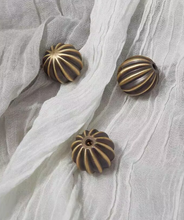 Load image into Gallery viewer, Lantern Creative Retro Brass Cabinet Pulls, French Small Round Ball Mid-Century Handles for Kitchen Wardrobe