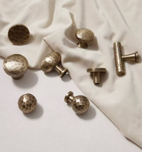 Load image into Gallery viewer, Italian Minimalist Hammered Brass Small Pulls Mid‑Century Retro Bronze Long Handles for Kitchen Wardrobe Drawer Cabinet