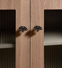 Load image into Gallery viewer, Fan‑Shaped Creative Brass Drawer Pulls for Kids Room, French Retro Bronze Mid‑Century Luxury Wardrobe Handles