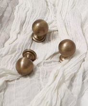 Load image into Gallery viewer, French Round Brass Drawer Knob, Retro New Chinese Bronze Wardrobe Cabinet Handle