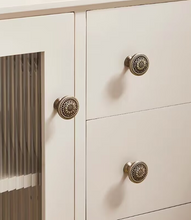 Load image into Gallery viewer, Daisy Shape Antique Bronze Brass Knobs, French Retro Luxury Mid-Century Cabinet & Drawer Handles