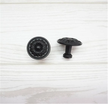 Load image into Gallery viewer, Shabby Chic Black Ornate Knobs, Pulls & Handles | Rustic French Country Dresser, Drawer & Kitchen Cabinet Decorative Hardware