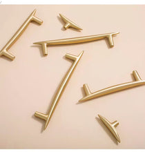 Load image into Gallery viewer, Minimalist Original Nordic Style Solid Brass Drawer Pull, Hand‑Crafted Pure Copper Golden Furniture Handle for Wardrobe & Cabinet