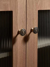 Load image into Gallery viewer, Vintage Bronze Brass Round Knobs, American Mid-Century French Style Handles for Drawers, Wardrobes and Kitchen Cabinets