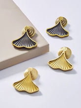Load image into Gallery viewer, Brass & Antique Brass Ginkgo Brass Pulls, Chinese Retro Mid-Century Minimalist Handles for Wardrobes, Cabinets & Drawers