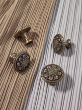 Load image into Gallery viewer, Sunflower Shape Antique Bronze Brass Knobs, Mid-Century French Single Hole Minimalist Handles for Drawers and Cabinets