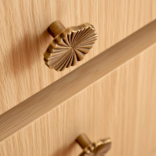 Load image into Gallery viewer, Ginkgo Leaf  Antique Bronze Cabinet Knobs &amp; Pulls for Kitchen
