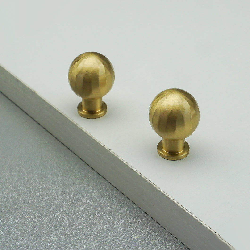 Gold Brass Drawer Knobs | Dresser Pulls, Kitchen Cabinet Door Handles & Cupboard Hardware | Decor Furniture Knobs