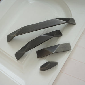 1.25"-7.55" Modern Brushed Black Pulls, Knobs & Handles | Kitchen, Cabinet, Dresser, Drawer & Wardrobe Hardware