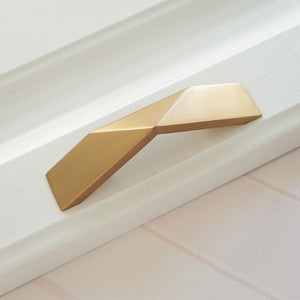 1.25"-7.55" Modern Champaign Gold Pulls, Knobs & Handles | Kitchen, Cabinet, Dresser, Drawer & Wardrobe Hardware