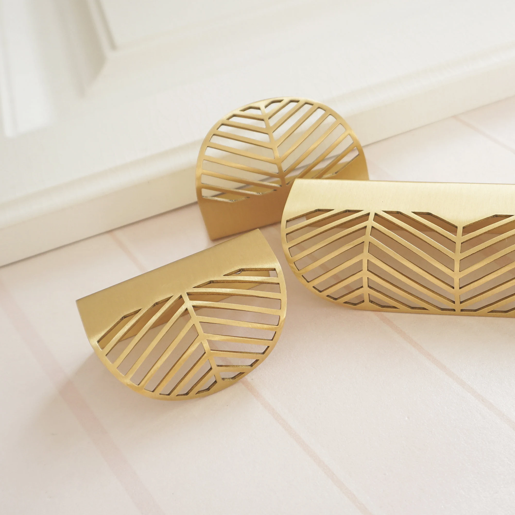 Leaf Design Brass Gold Invisible Pulls & Handles | Modern Decorative Cabinet, Wardrobe, Cupboard & Drawer Hardware