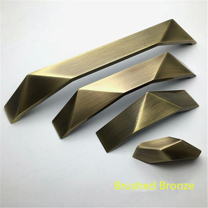 1.25"-7.55" (32-192mm) Knobs, Pulls & Handles (Chrome, Matt Silver, Brushed Copper, Bronze, Black) | Cabinet, Door, Dresser & Drawer Hardware