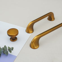 Load image into Gallery viewer, 3.78&quot;, 5&quot;, 7.55&quot;, 10&quot; (96mm) Antique Brass Drawer Handles | Cabinet Knobs, Kitchen Pulls &amp; Dresser Knobs | Furniture &amp; Cabinet Hardware
