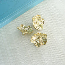 Load image into Gallery viewer, Gold Brass Flower Knobs | Kitchen Cupboard &amp; Drawer Pulls, Cabinet &amp; Dresser Handles, Furniture Hardware
