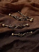 Load image into Gallery viewer, French Antique Bronze Vine Leaf Brass Handles, Retro Creative Pulls for Wardrobes, Cabinets &amp; Drawers
