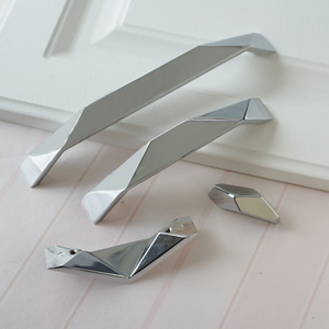 1.25"-7.55" Chrome Silver Knobs, Pulls & Handles | Dresser, Drawer, Kitchen Cabinet, Wardrobe & Cupboard Hardware