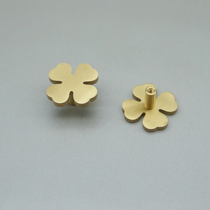 Creative Brass Clover Knobs & Pulls | Cabinet, Wardrobe Door, Drawer & Dresser Hardware