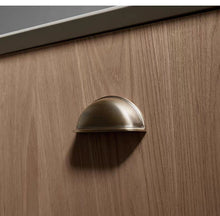 Load image into Gallery viewer, French Antique Brass Shell Solid Brass Drawer Pull, Luxury Retro Cabinet Door Handle for Kitchen Wardrobe
