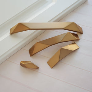 1.25"-7.55" Modern Champaign Gold Pulls, Knobs & Handles | Kitchen, Cabinet, Dresser, Drawer & Wardrobe Hardware
