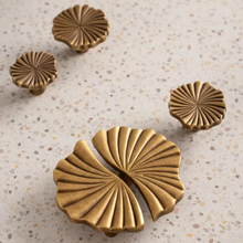 Load image into Gallery viewer, Ginkgo Leaf  Antique Bronze Cabinet Knobs &amp; Pulls for Kitchen
