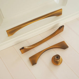 3.78", 5", 6.3", 7.55" (96, 128, 160, 192mm) Antique Brass Cabinet Handles | Wardrobe & Dresser Knobs, Drawer & Cupboard Pulls