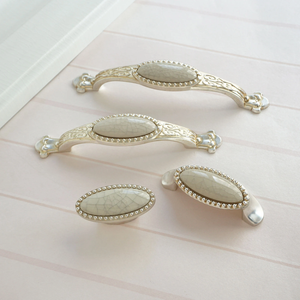 2.5"-5" Chic Antique Silver Knobs, Pulls & Handles | Drawer, Dresser, Kitchen Cabinet & Closet Hardware