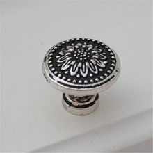 Load image into Gallery viewer, 1&quot; (25mm) Small Shabby Chic Knobs &amp; Pulls | Antique Silver, Black, Bronze, Cream, White, Gold Dresser &amp; Drawer Pulls, Cabinet Knobs
