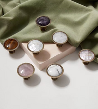 Load image into Gallery viewer, French Retro Crystal Shell Drawer Pulls, Luxury American Mid-Century Brass Handles for Kitchen Cabinets, Drawers and Wardrobes
