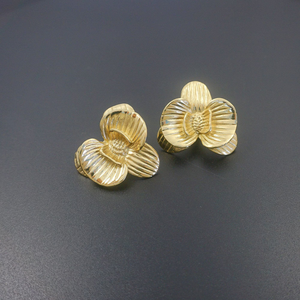 Gold Brass Exquisite Flower Drawer Knobs & Pulls | Cabinet, Dresser & Kitchen Cupboard Handles, Furniture Hardware