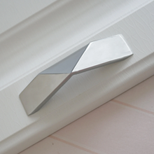 Load image into Gallery viewer, 1.25&quot;-7.55&quot; Chrome Silver Knobs, Pulls &amp; Handles | Dresser, Drawer, Kitchen Cabinet, Wardrobe &amp; Cupboard Hardware
