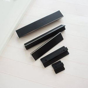 0.6"-6.3" Black & Brushed Brass Rectangle Knobs, Pulls & Handles | Drawer, Dresser, Kitchen Cabinet, Door & Wardrobe Hardware