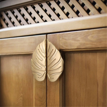 Load image into Gallery viewer, 2.5&quot; (2 1/2&quot;, 64mm) Brass Kitchen Pulls | Concise Style Cabinet &amp; Wardrobe Pulls, Drawer Knobs, Furniture Hardware
