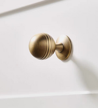 Load image into Gallery viewer, Luxury Antique Brass Single Hole Pulls | Modern Chinese Retro Cabinet Wardrobe Handles

