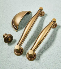 Load image into Gallery viewer, American Antique Brass Shell Pulls, Solid French Luxury Cabinet Drawer Wardrobe Handles
