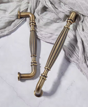 Load image into Gallery viewer, Mid‑Century Retro Brass Drawer Pulls, Minimal European French Pastoral Handles for Cabinet Shoe Cabinet Wardrobe
