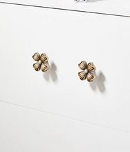 Load image into Gallery viewer, Nordic Luxury Four-Leaf Clover Brass Pulls, Creative Antique Bronze Handles for Cabinet Drawer Wardrobe

