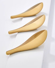 Load image into Gallery viewer, Gold Loquat Leaf Shaped Brass Handles, Creative Nordic Knobs for Cabinets, Drawers and Wardrobes
