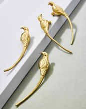 Load image into Gallery viewer, High-End Magpie Brass Drawer Knobs, Minimalist Luxury Bird Shape Handles for Wardrobe and Furniture
