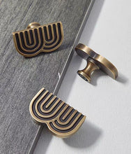 Load image into Gallery viewer, French Retro Creative Brass Cabinet Pulls, Modern Minimalist New Chinese Mid-Century Furniture Drawer Wardrobe Handles
