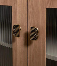 Load image into Gallery viewer, French Retro Creative Brass Cabinet Pulls, Modern Minimalist New Chinese Mid-Century Furniture Drawer Wardrobe Handles
