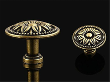 Load image into Gallery viewer, Vintage Rustic Antique Bronze Knobs, Pulls &amp; Handles with Back Plate | Dresser, Drawer, Kitchen Cabinet &amp; Furniture Hardware Decor
