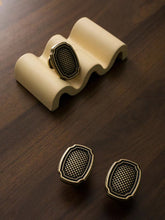 Load image into Gallery viewer, Vintage Woven Texture Wardrobe Door Knob, Dark Tone Antique Bronze Single Hole Hardware Pull for Cabinet &amp; Drawer

