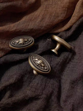 Load image into Gallery viewer, Vintage American French Antique Bronze Brass Knobs, Single Hole Retro Handles for Wardrobes, Kitchen Cabinets, Drawers and Shoe Cabinets
